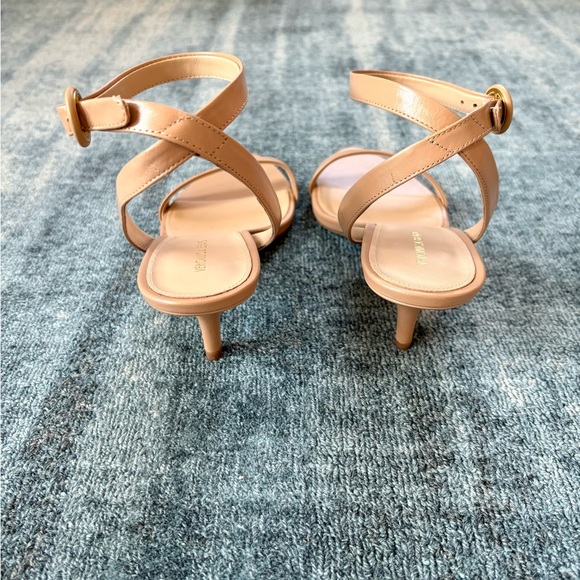 Veronica Beard Darcelle Leather Sandal in Bisque NEW - Picture 5 of 9